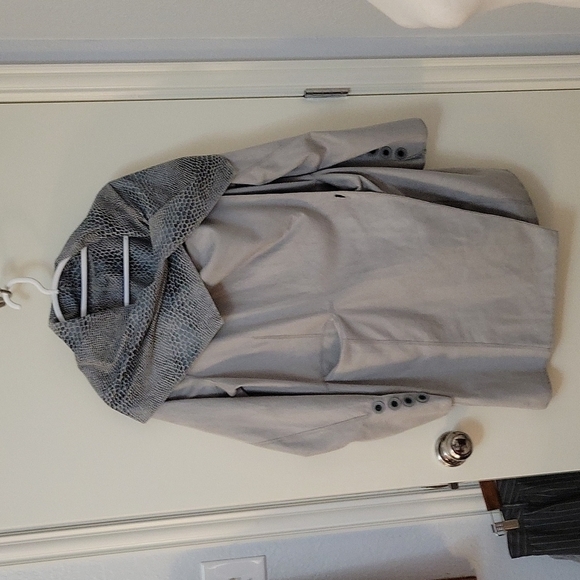 RACHEL ZOE Vegan Interchangeable Suede Crocodile Print Draped Wrap Jacket - Picture 7 of 11